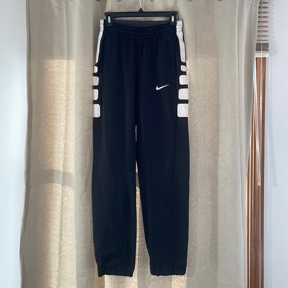 Nike Pants - Nike Women Elite Joggers
